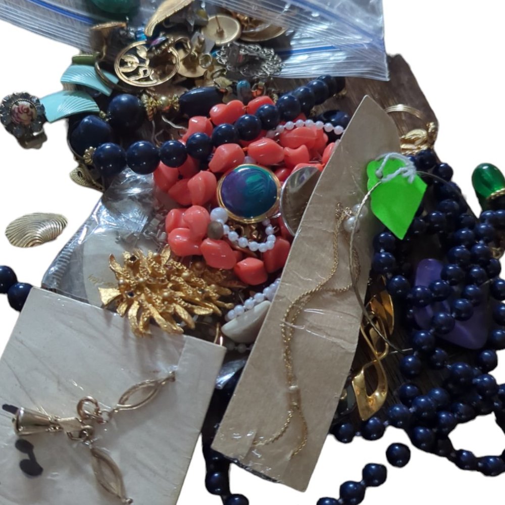 Vintage Costume Jewelry Lot